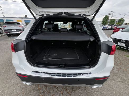 Used 2025 Mercedes-Benz GLA 250 4MATIC image 36