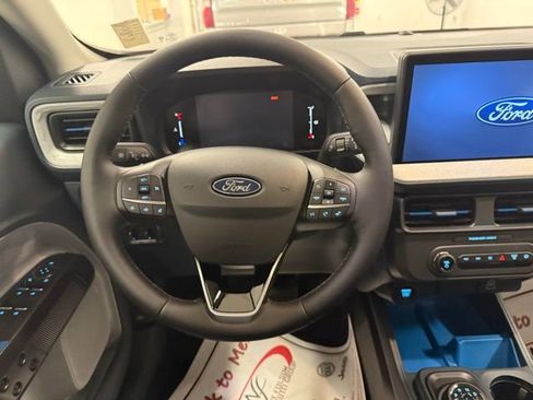 New 2025 Ford Maverick XLT w/ XLT Luxury Package image 17
