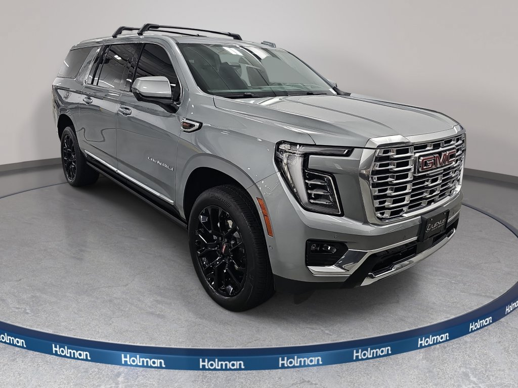 Used 2026 GMC Yukon XL Denali w/ Sun & Power Step Package AWD/4WD image 4