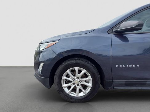 Used 2019 Chevrolet Equinox LS FWD image 20