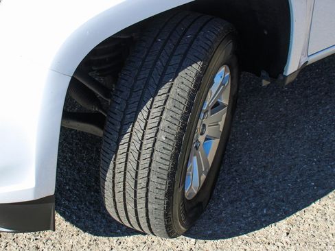 Used 2021 Chevrolet Colorado LT w/ LT Convenience Package image 42