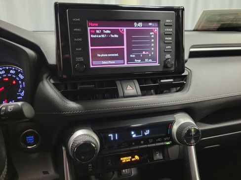 Used 2019 Toyota RAV4 XLE image 15