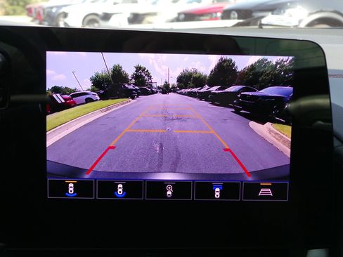 Used 2023 Chevrolet Corvette Z06 w/ Z07 Performance Package RWD image 13