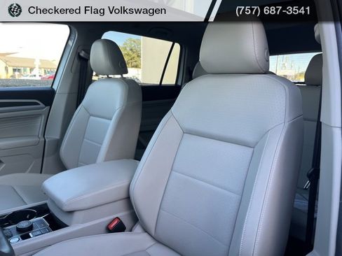 Used 2022 Volkswagen Atlas SE w/ Panoramic Sunroof Package image 25