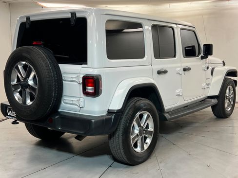 Used 2020 Jeep Wrangler Unlimited Sahara AWD/4WD image 6