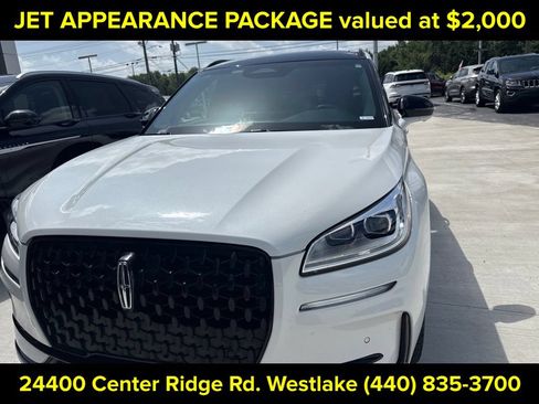 Used 2023 Lincoln Corsair Reserve w/ Equipment Group 201A AWD/4WD image 4