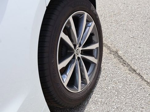 Used 2026 Jaguar F-PACE R-Dynamic S AWD/4WD image 40