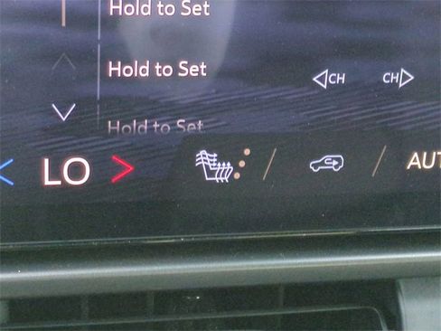 New 2026 Chevrolet Equinox EV RS image 23