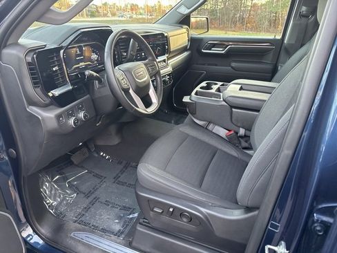 Used 2022 GMC Sierra 1500 SLE image 18