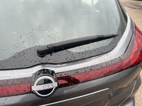 Used 2025 Nissan Kicks Play S image 33