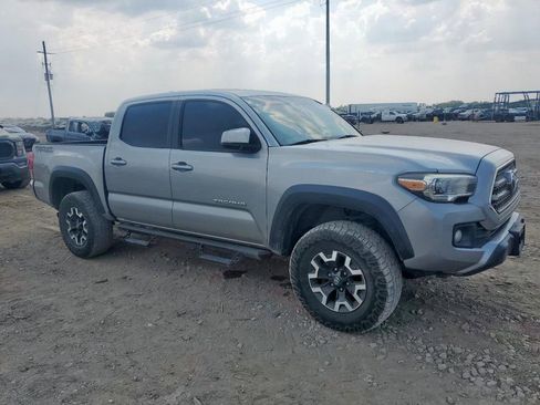 Used 2017 Toyota Tacoma TRD Off-Road w/ Tow Package image 5