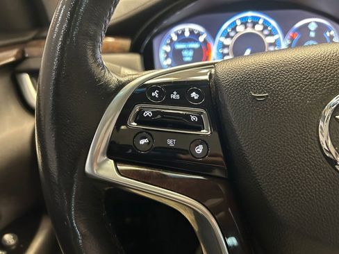 Used 2013 Cadillac XTS Premium image 18