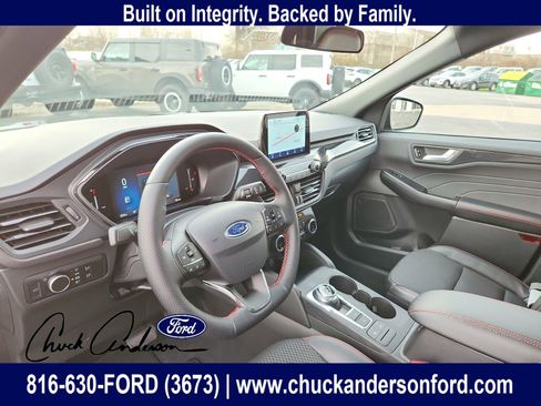 New 2026 Ford Escape ST-Line w/ Cold Weather Package AWD/4WD image 11