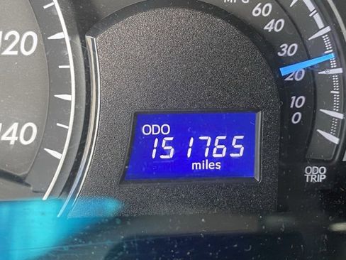 Used 2015 Toyota Camry LE image 23