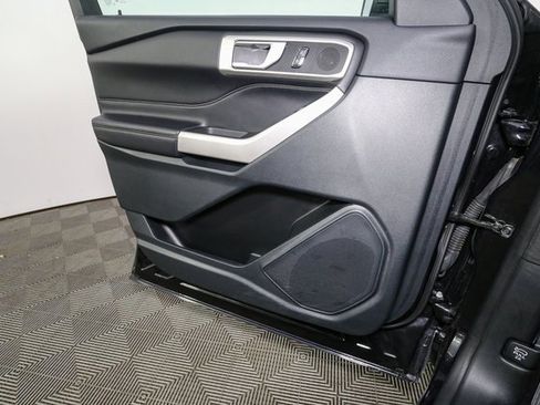 Used 2023 Ford Explorer XLT w/ Equipment Group 202A image 40