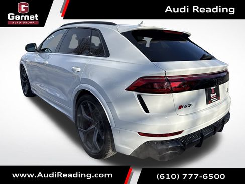 New 2026 Audi RS Q8 performance image 3