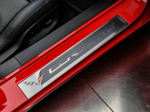 Used 2015 Chevrolet Corvette Z06 w/ 3LZ Preferred Equipment Group image 96