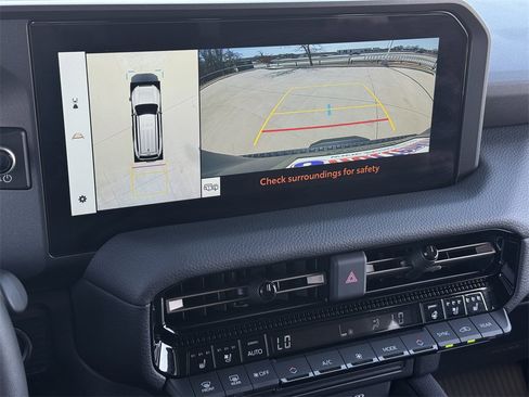 Used 2025 Toyota Land Cruiser w/ Premium Package image 18