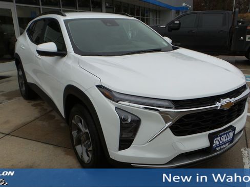 New 2026 Chevrolet Trax LT image 7