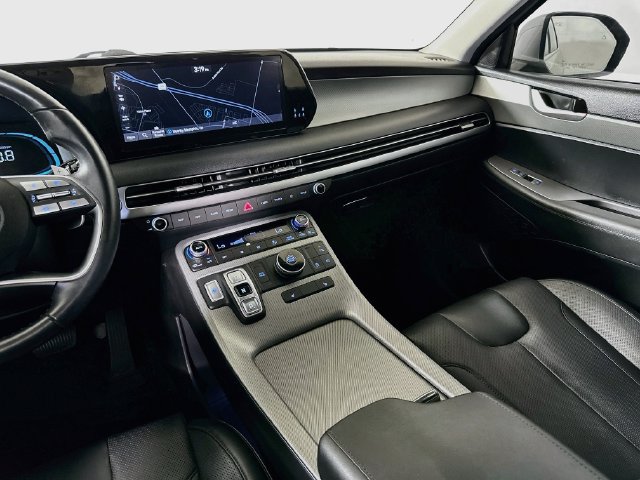 Used 2024 Hyundai Palisade SEL FWD image 27