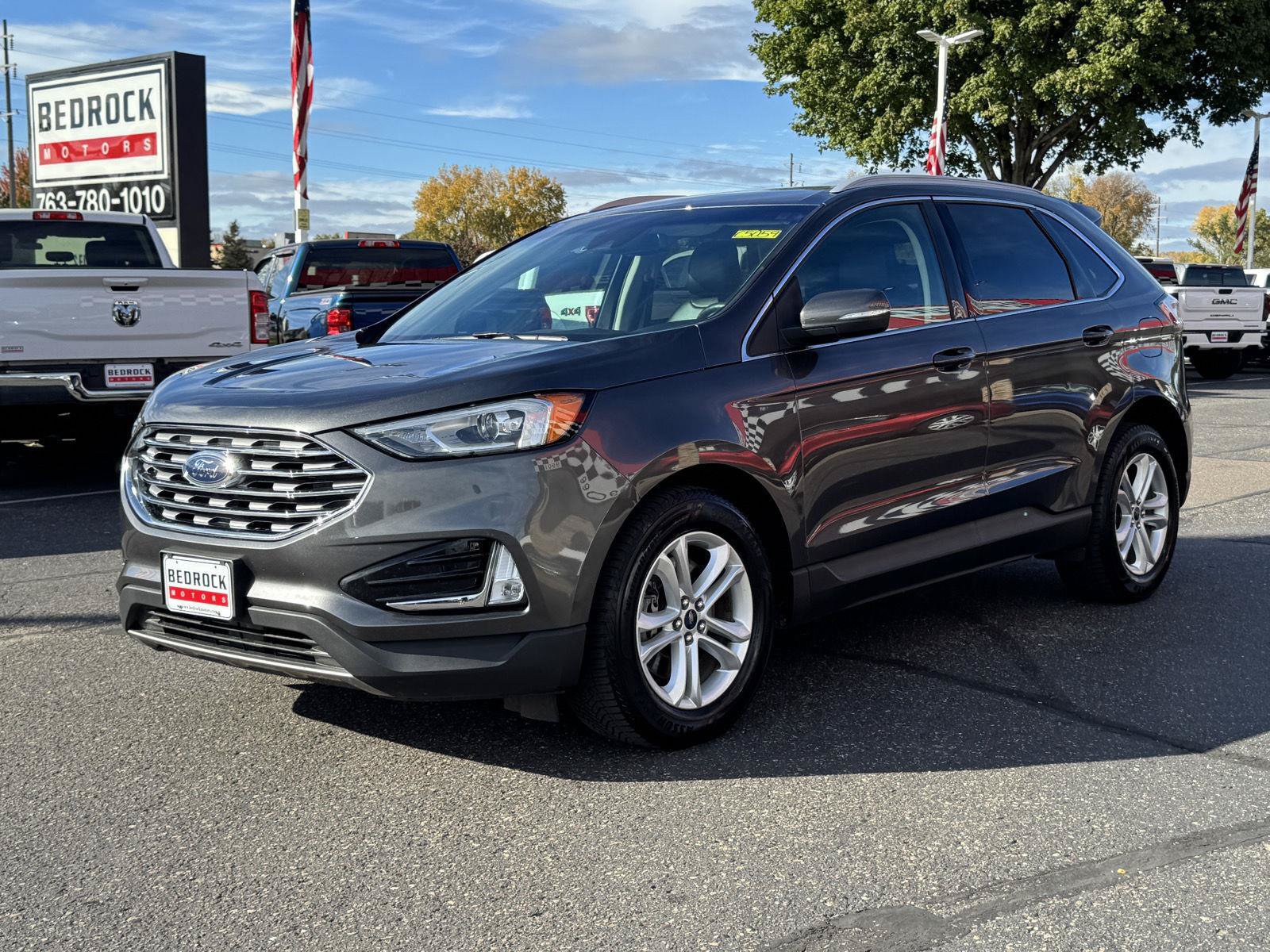 Used 2020 Ford Edge SEL w/ Convenience Package AWD/4WD image 3