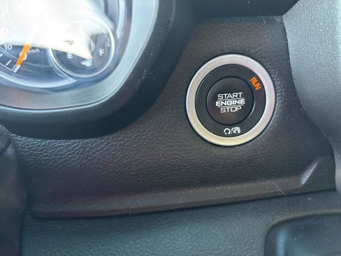 Used 2019 RAM 1500 Big Horn AWD/4WD image 28