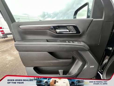 Used 2025 Chevrolet Tahoe Premier image 25