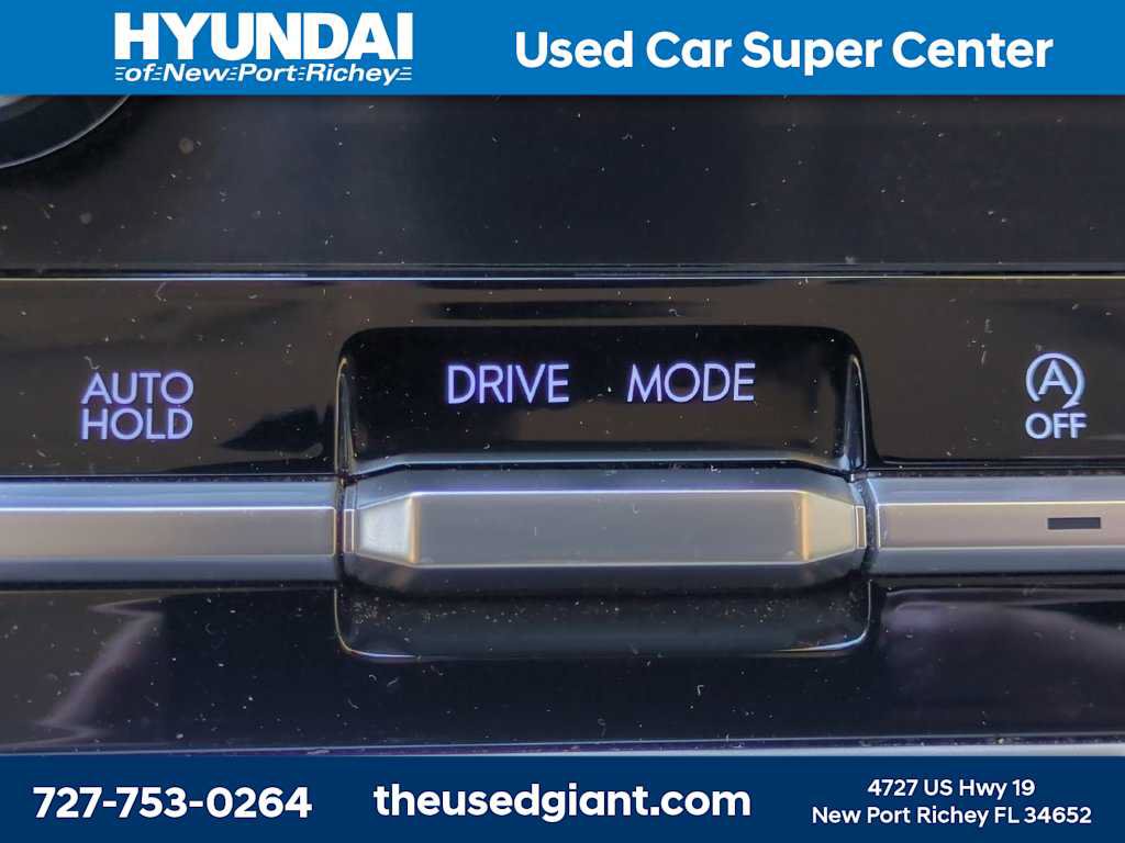 Used 2025 Hyundai Santa Fe SEL FWD image 27