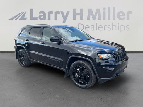 Used 2018 Jeep Grand Cherokee Laredo image 7