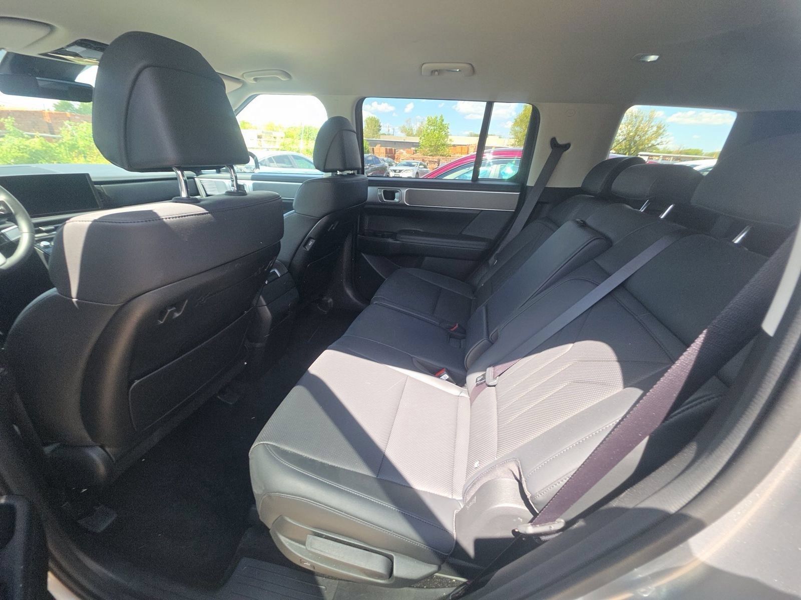 Used 2026 Hyundai Santa Fe SEL FWD image 11