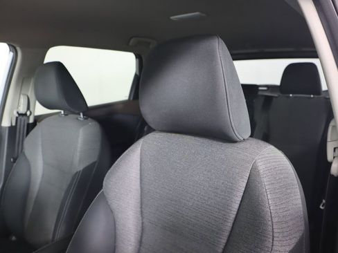 Used 2021 Nissan Rogue SV image 21