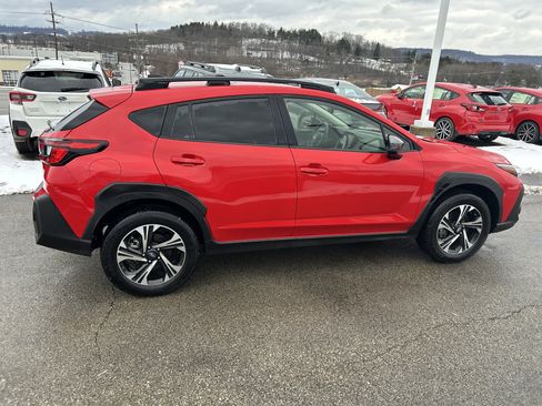 Used 2024 Subaru Crosstrek 2.0i Premium image 5