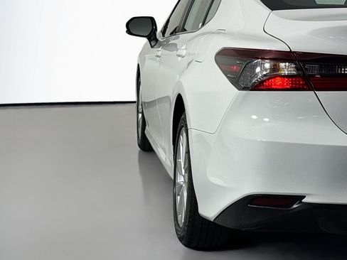 Used 2023 Toyota Camry LE FWD image 14