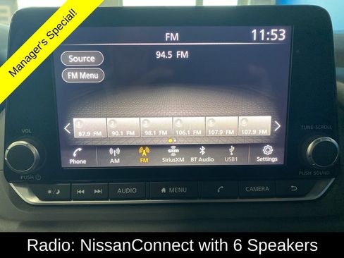 Used 2025 Nissan Rogue SV AWD/4WD image 2