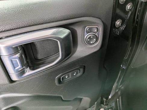 Used 2021 Jeep Wrangler Unlimited Sport AWD/4WD image 15
