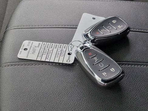 Certified 2023 Chevrolet Traverse LT image 26