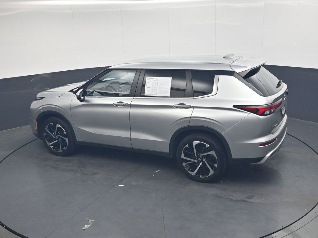 Used 2024 Mitsubishi Outlander SE FWD image 30