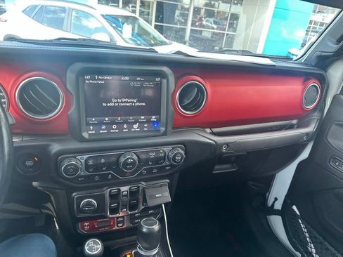 Used 2020 Jeep Gladiator Rubicon AWD/4WD image 7
