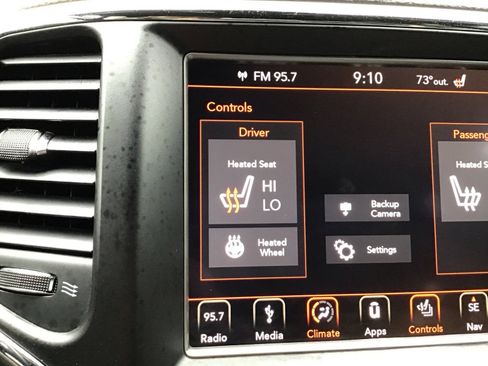 Used 2018 Jeep Grand Cherokee Altitude AWD/4WD image 24