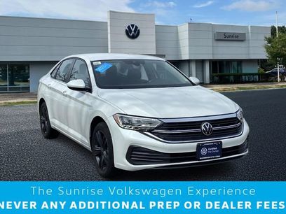 Used 2023 Volkswagen Jetta SE