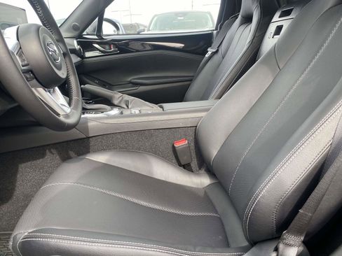 Used 2025 MAZDA MX-5 Miata Grand Touring w/ Weather Package image 12