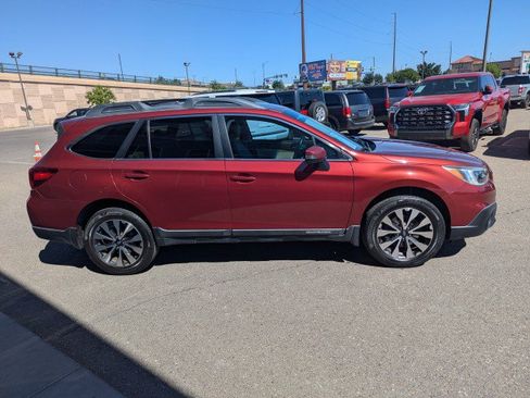 Used 2016 Subaru Outback 2.5i Limited AWD/4WD image 6