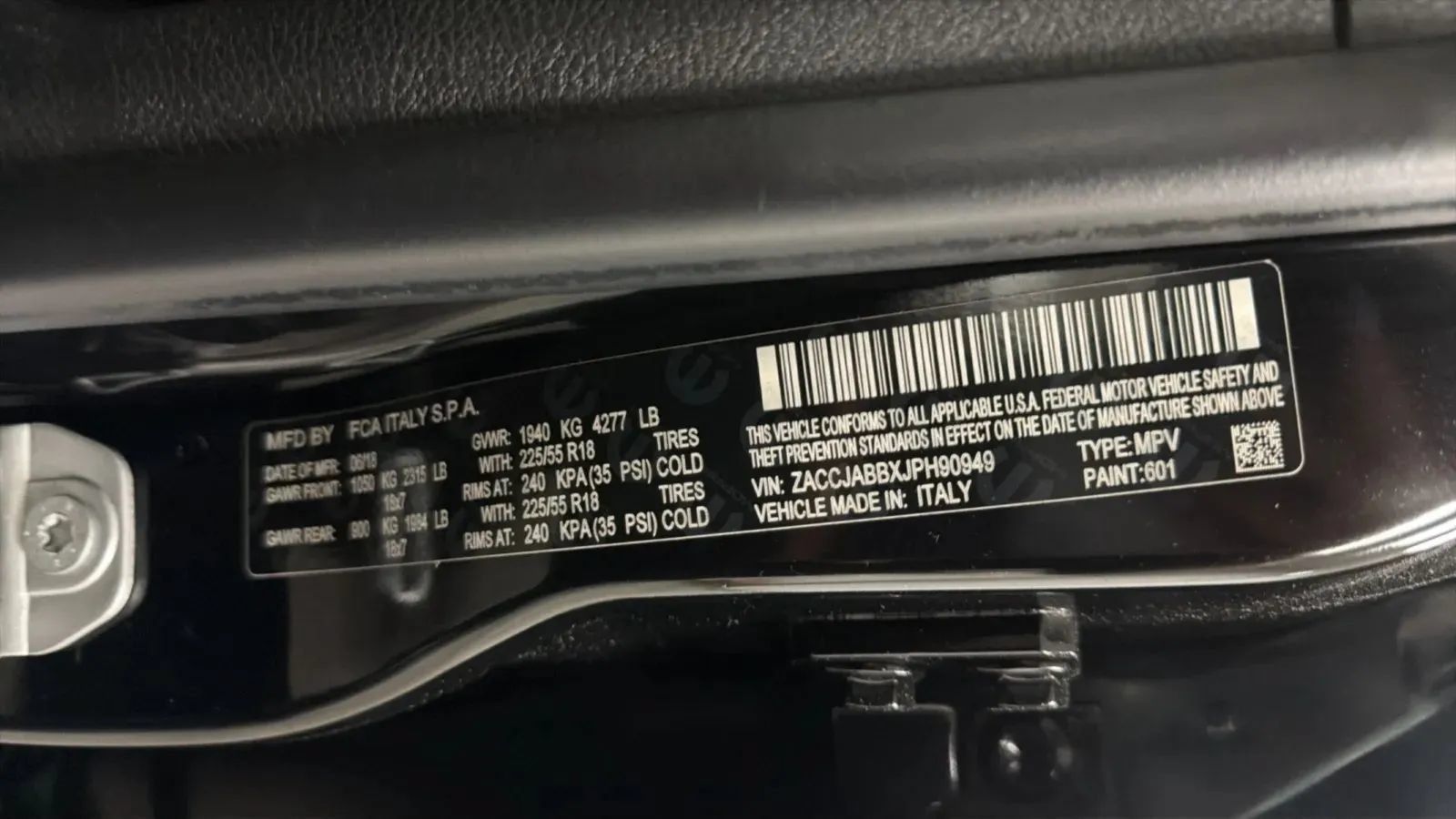 Used 2018 Jeep Renegade Altitude FWD image 30