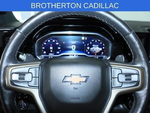 Used 2022 Chevrolet Silverado 1500 High Country w/ Technology Package AWD/4WD image 18