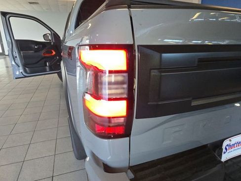 Used 2025 Nissan Frontier PRO-4X w/ Pro Convenience Package AWD/4WD image 28
