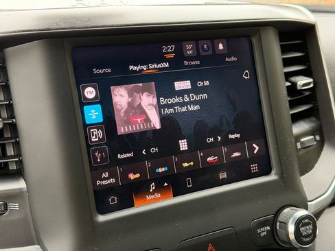 Used 2024 RAM 2500 Big Horn w/ Bed Utility Group image 19