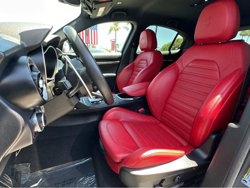 Used 2023 Alfa Romeo Stelvio Sprint RWD image 8