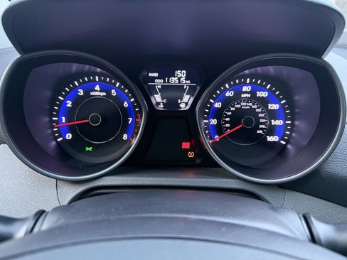 Used 2013 Hyundai Elantra GLS image 23