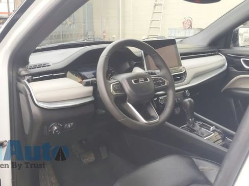 Used 2024 Jeep Compass Limited AWD/4WD image 22