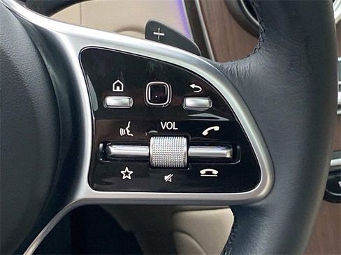 Used 2022 Mercedes-Benz GLC 300 4MATIC image 23